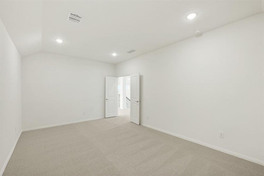 Spacious, unfurnished interior of a new home in Wildflower Ranch 60-65, Justin (Image 20). Spacious, unfurnished interior of a new home in Wildflower Ranch 60-65, Justin (Image 20).