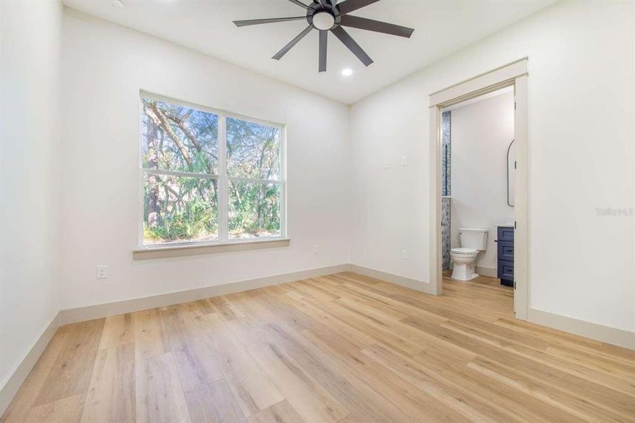 Spacious, unfurnished interior of a new home in , Haines City (Image 31).