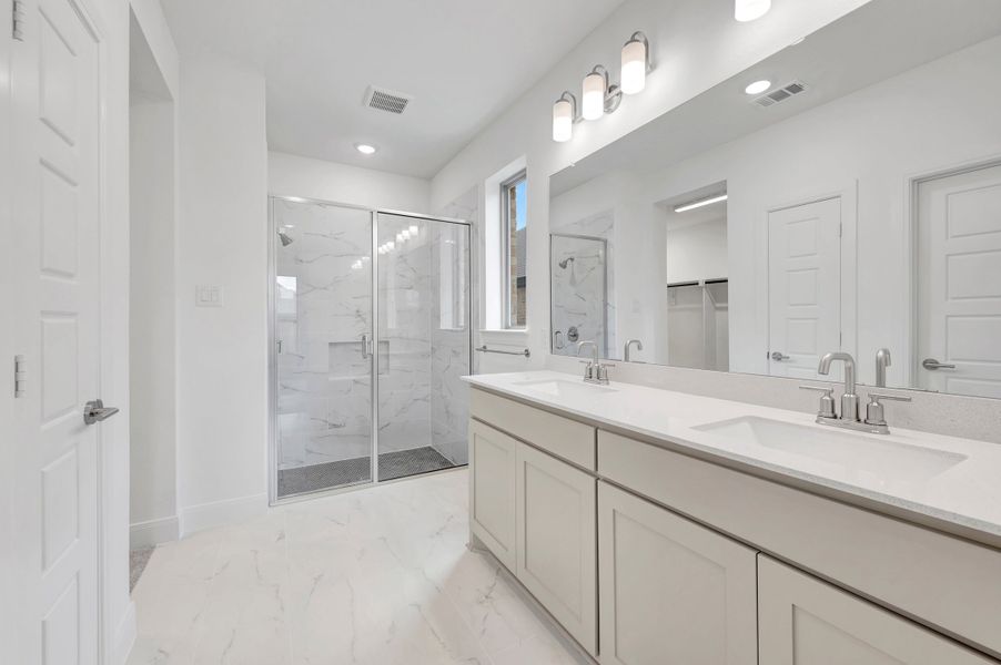 Owner's Bath Owner's Bath