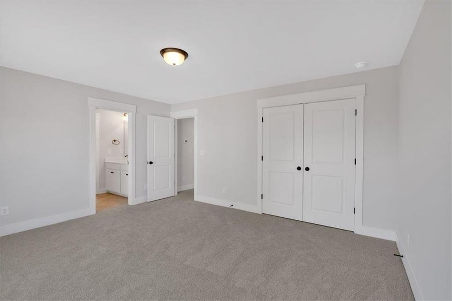 Spacious, unfurnished interior of a new home in Springside Reserve, Powder Springs (Image 19). Spacious, unfurnished interior of a new home in Springside Reserve, Powder Springs (Image 19).