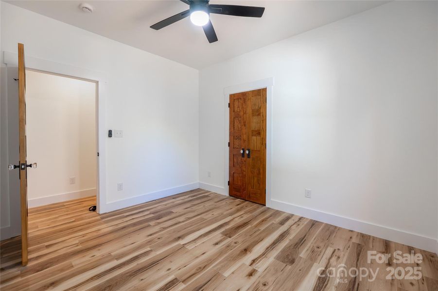 Spacious, unfurnished interior of a new home in , Claremont (Image 14).