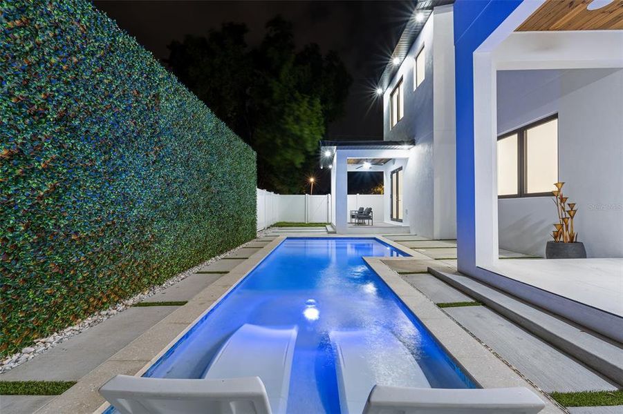 Exterior details and patio area of a home in , Tampa (Image 44).