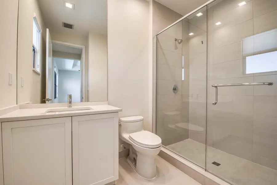 Furnished interior view inside a new home in Apex at Avenir, Palm Beach Gardens (Image 5).