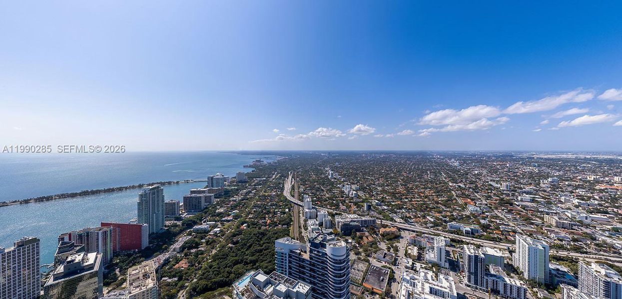 Condo located in Miami, FL showcasing its design and architecture (Image 6).