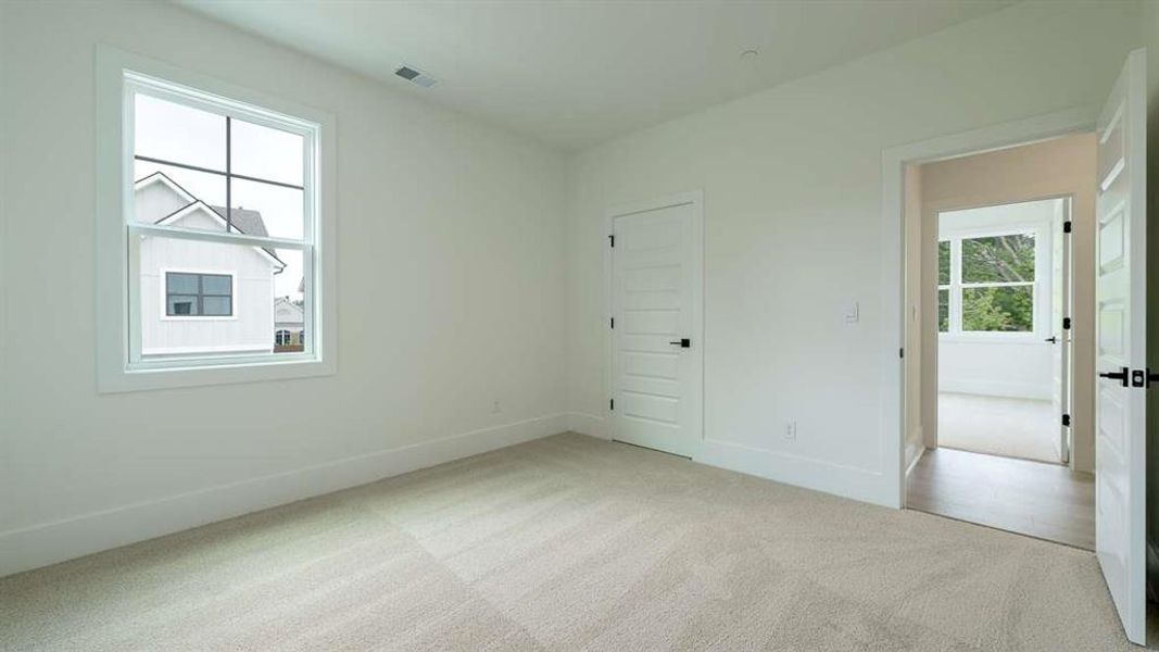 Spacious, unfurnished interior of a new home in The Village at Sandy Plains, Marietta (Image 28). Spacious, unfurnished interior of a new home in The Village at Sandy Plains, Marietta (Image 28).