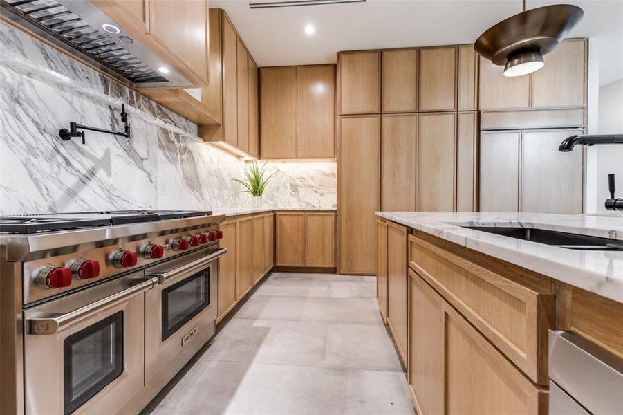 Wolf Range and Sub-Zero Refrigerator Wolf Range and Sub-Zero Refrigerator