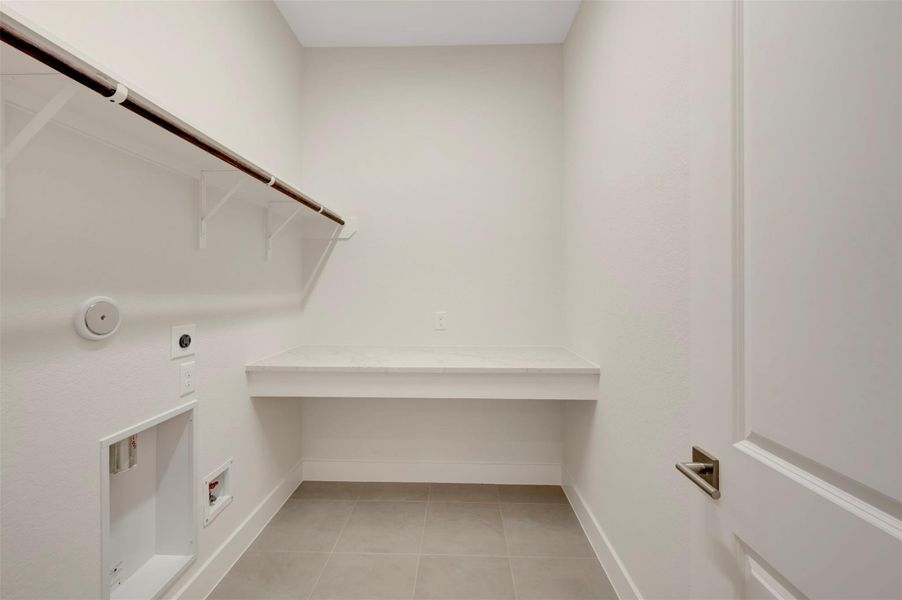 Spacious, unfurnished interior of a new home in , Katy (Image 15).