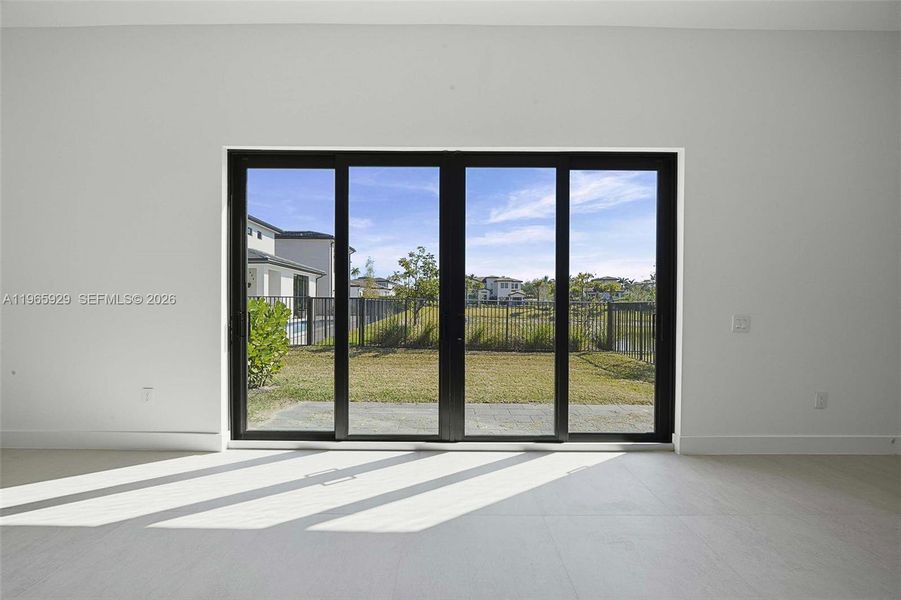 Spacious, unfurnished interior of a new home in , Hollywood (Image 74).