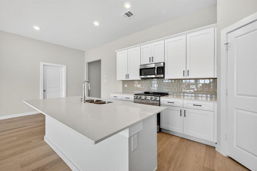 Furnished interior view inside a new home in Hickory Hill, Sherman (Image 12).