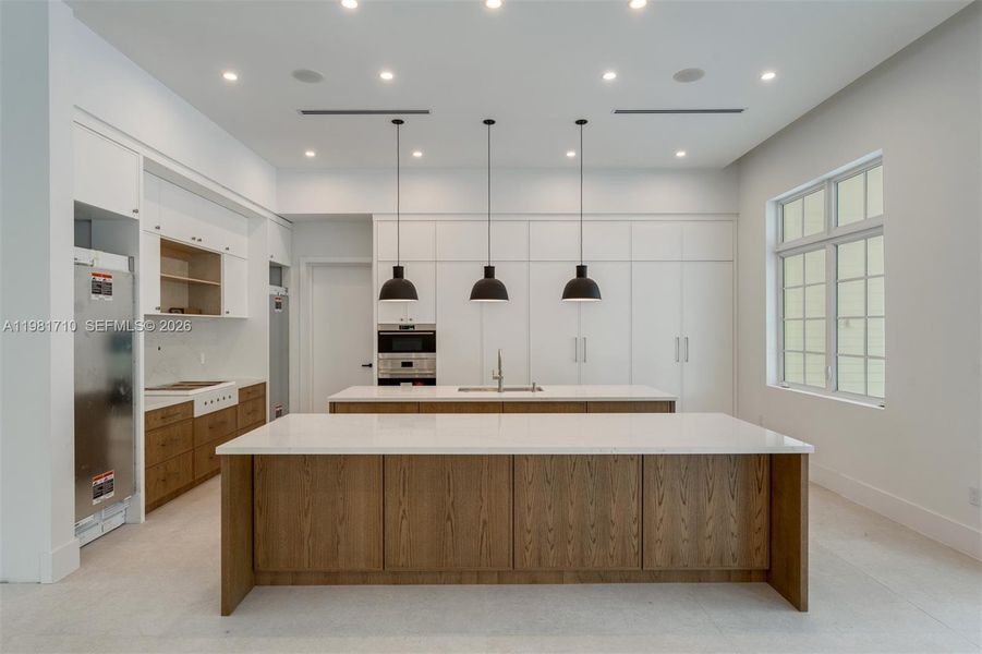 Furnished interior view inside a new home in , Palmetto Bay (Image 9).