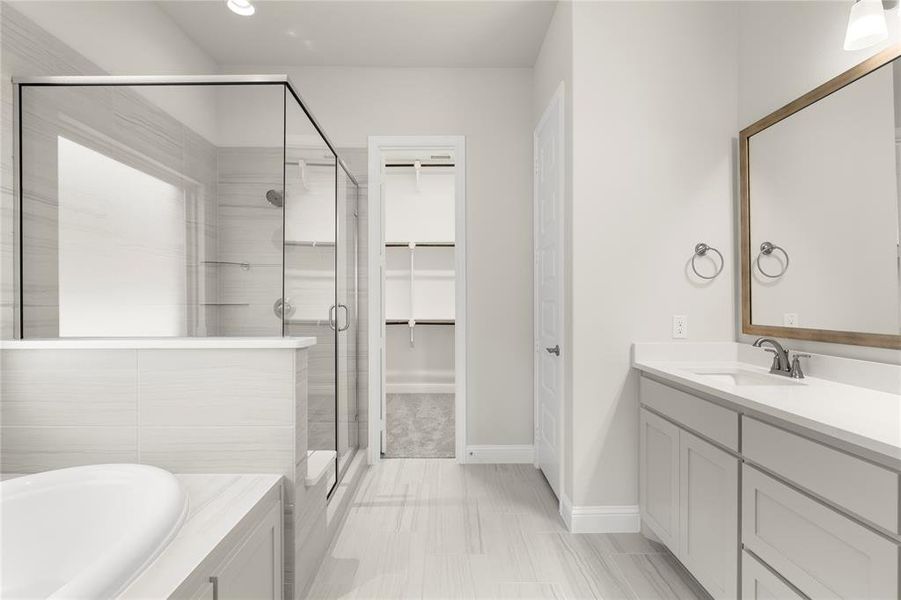 Furnished interior view inside a new home in Lake Shore Village, Rowlett (Image 14).