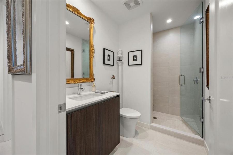 Furnished interior view inside a new home in , Sarasota (Image 36).