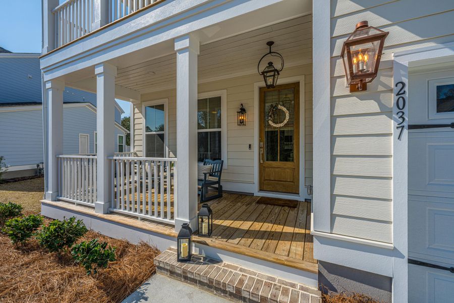 Exterior details and patio area of a home in , Awendaw (Image 4).