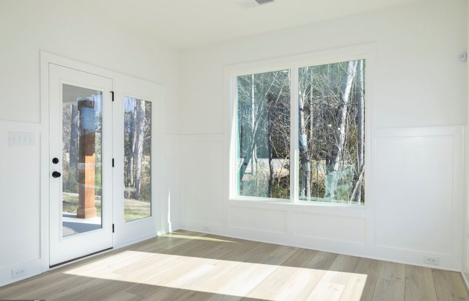 Spacious, unfurnished interior of a new home in Twelve Parks, Sharpsburg (Image 22).