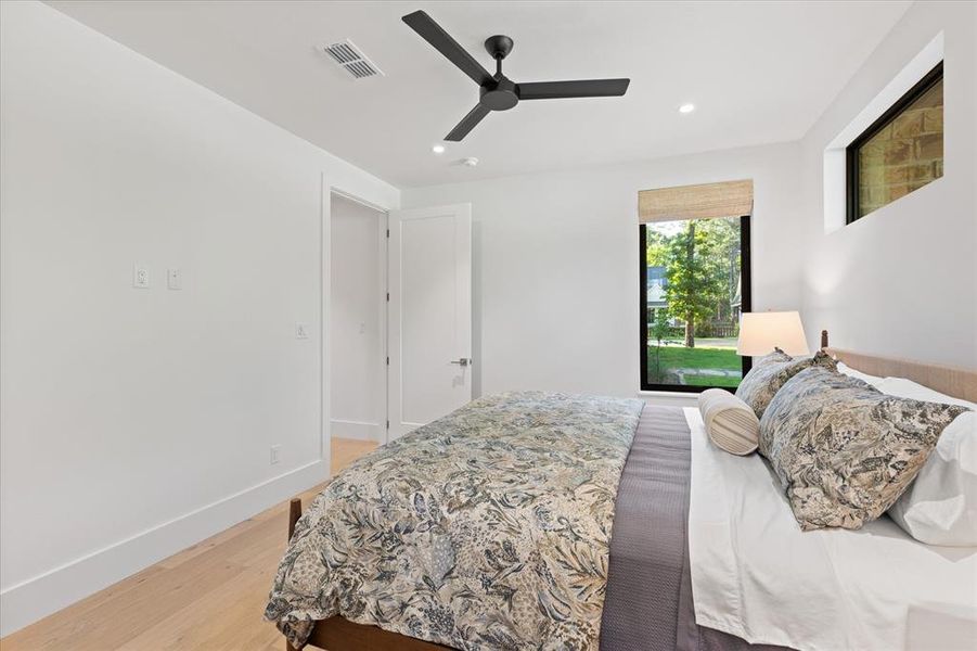 Furnished interior view inside a new home in , Pittsburg (Image 22).