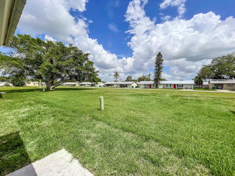 Exterior details and patio area of a home in , Okeechobee (Image 3).