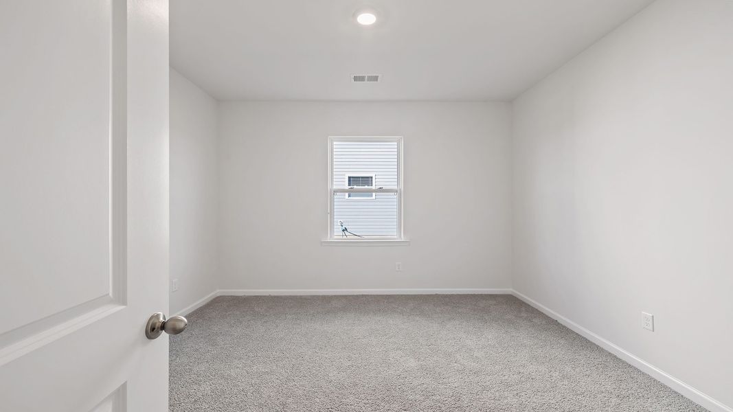 Spacious, unfurnished interior of a new home in Foxbank, Gray Court (Image 20).