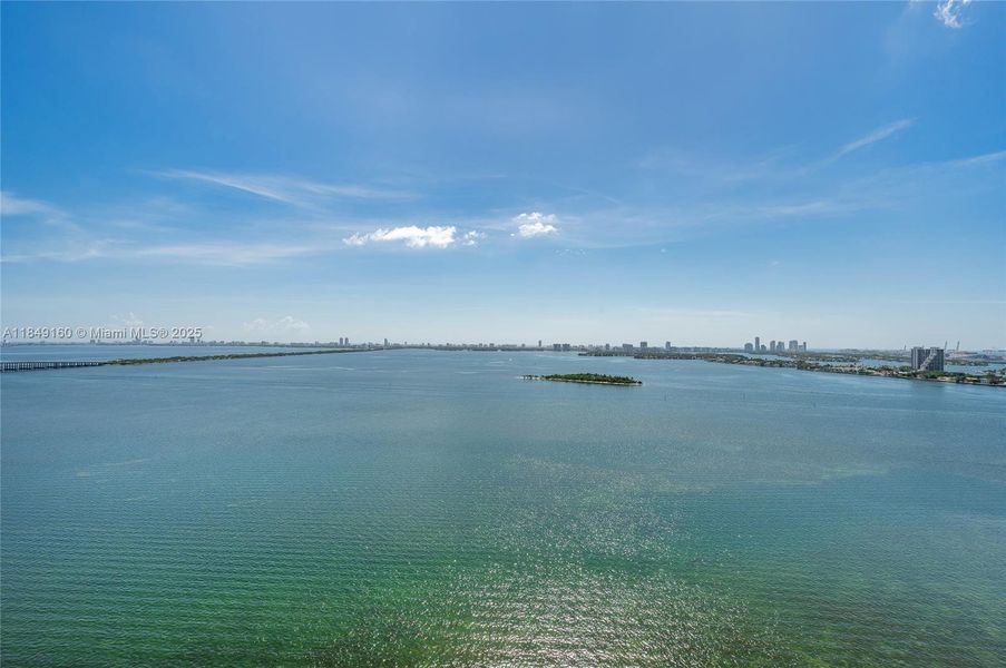 Exterior details and patio area of a home in Aria Reserve, Miami (Image 19).