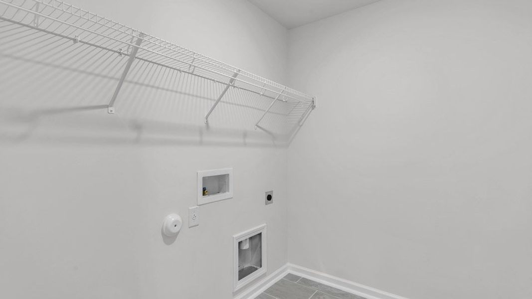 Spacious, unfurnished interior of a new home in Eagle Creek, Fuquay Varina (Image 35).