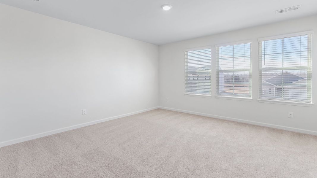 Spacious, unfurnished interior of a new home in Aspen Place, Thomasville (Image 27).