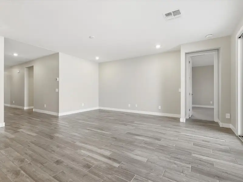 Spacious, unfurnished interior of a new home in Entrada Signature Series, Tolleson (Image 10).