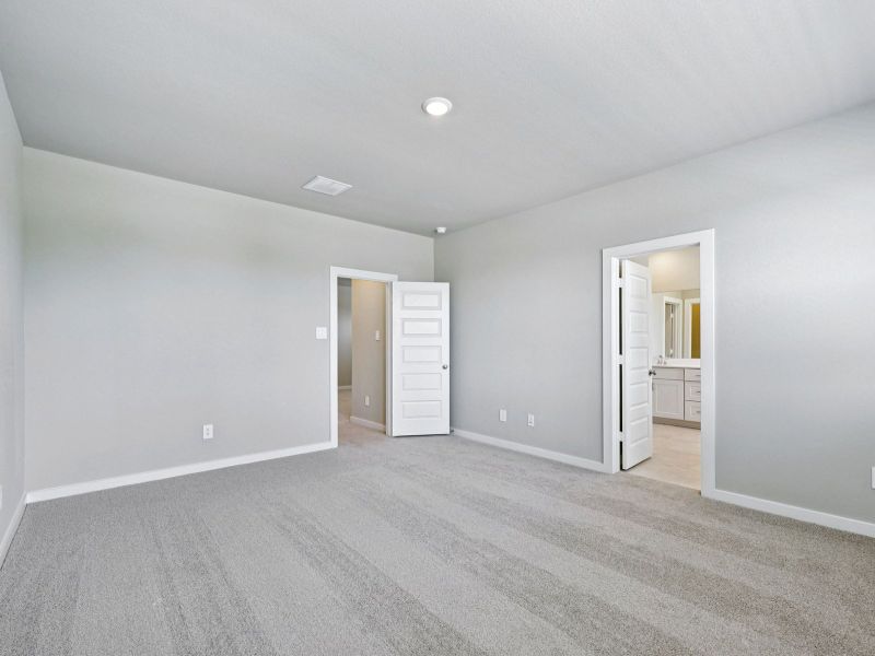Spacious, unfurnished interior of a new home in Spring Brook Village - City Series, Houston (Image 13). Spacious, unfurnished interior of a new home in Spring Brook Village - City Series, Houston (Image 13).