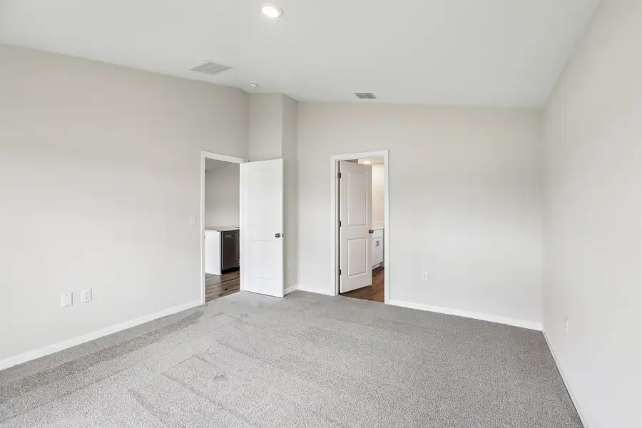 Spacious, unfurnished interior of a new home in Scenic Terrace, Haines City (Image 17). Spacious, unfurnished interior of a new home in Scenic Terrace, Haines City (Image 17).