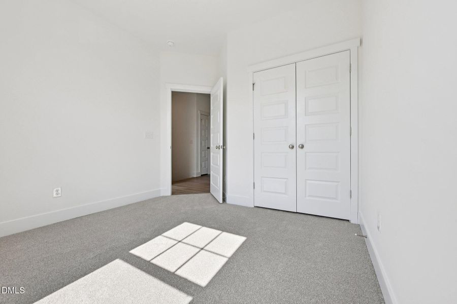 25-web-or-mls-Dunzo Dr-S1203-025