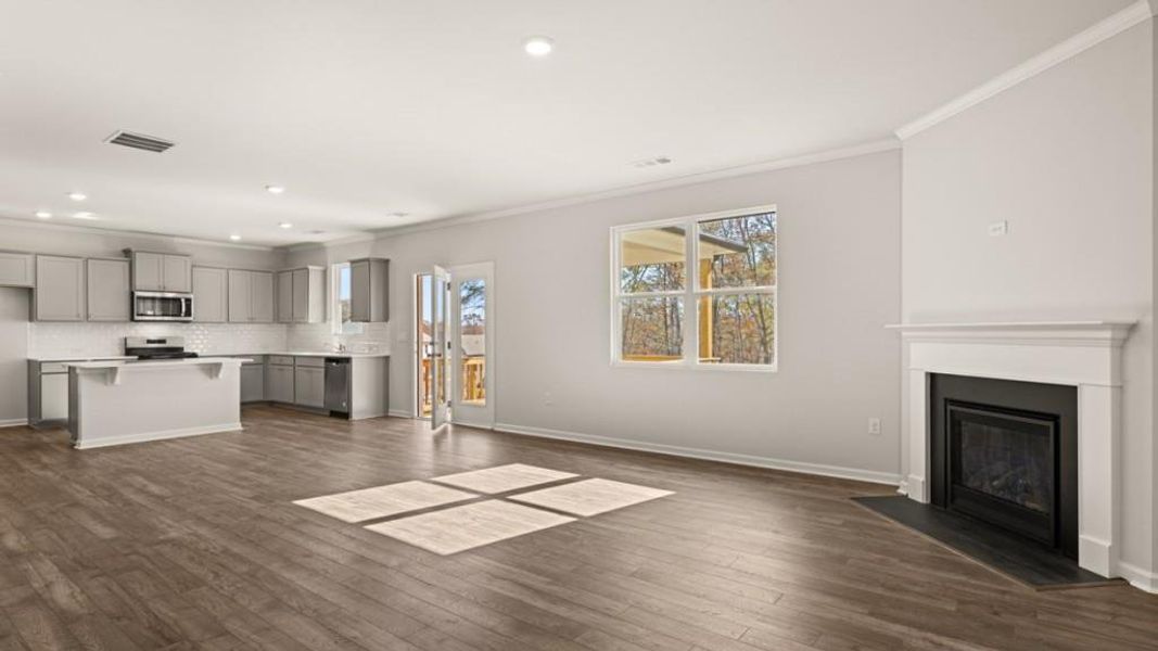 Spacious, unfurnished interior of a new home in Falcon Landing, Gainesville (Image 30).