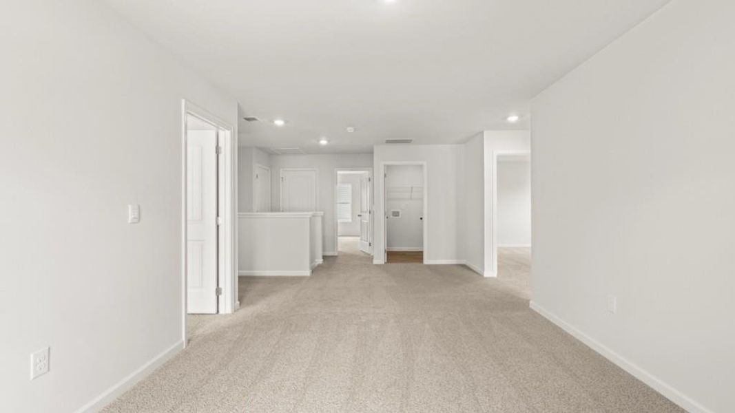 Spacious, unfurnished interior of a new home in Liberty Crossing, Braselton (Image 25).