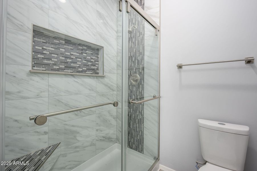 8-web-or-mls-27227_n_147th_ave-8