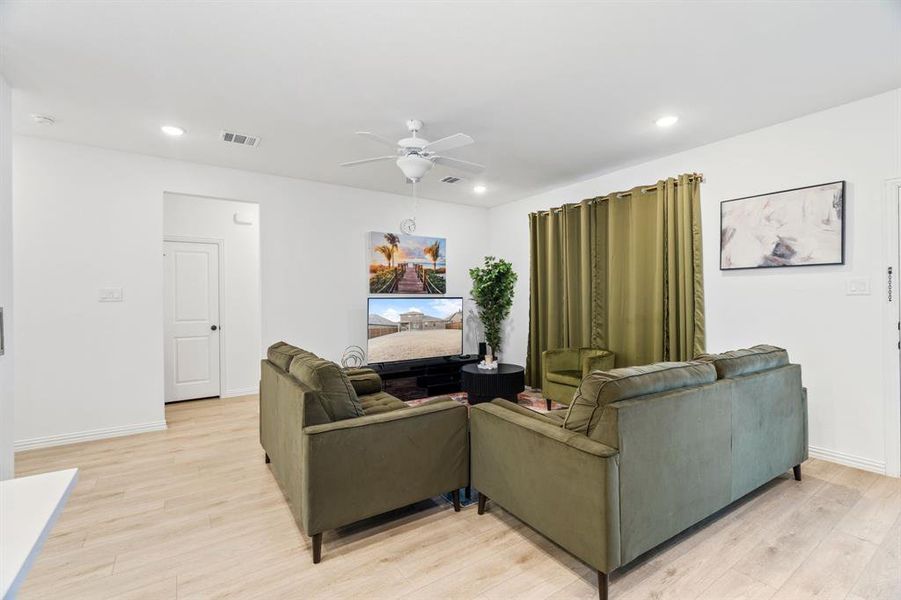 Furnished interior view inside a new home in Gateway Parks, Forney (Image 12).