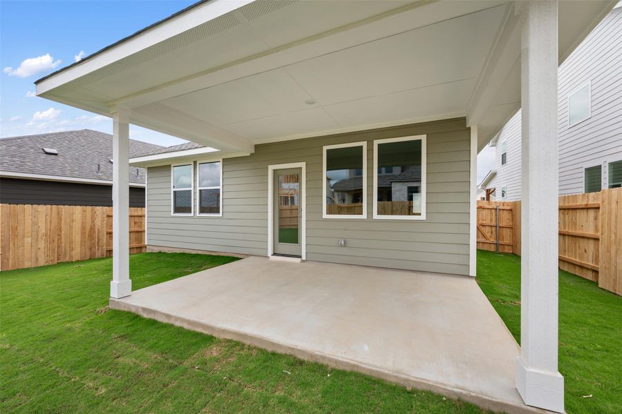 Representative images and renderings are for illustrative purposes. Actual structural options and design finishes of home may vary. Representative images and renderings are for illustrative purposes. Actual structural options and design finishes of home may vary.