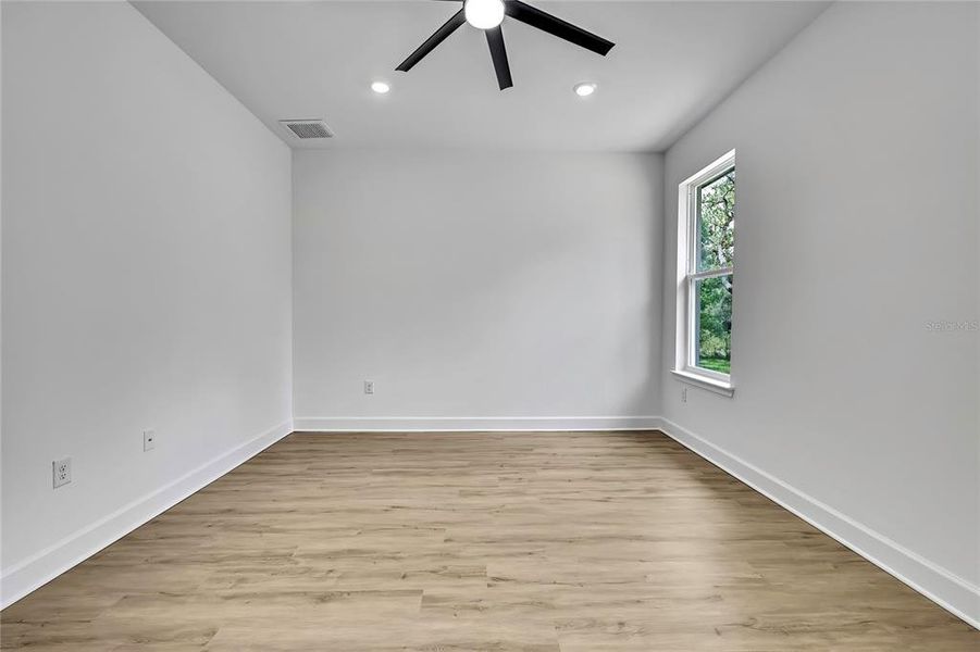 Spacious, unfurnished interior of a new home in , Brooksville (Image 36).