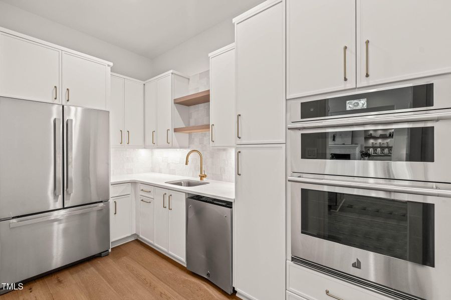 21-web-or-mls-untitled-42 21-web-or-mls-untitled-42