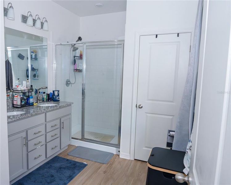 Furnished interior view inside a new home in , Land O' Lakes (Image 30).