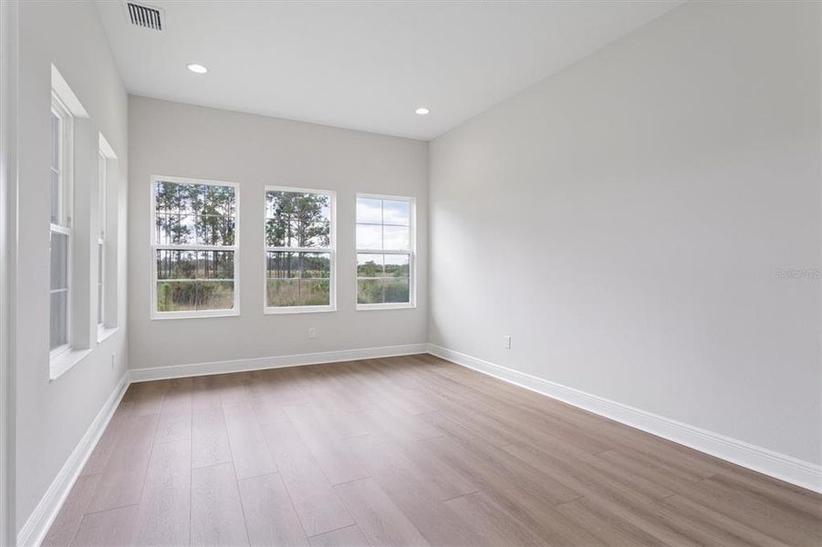 Spacious, unfurnished interior of a new home in Two Rivers, Zephyrhills (Image 33).