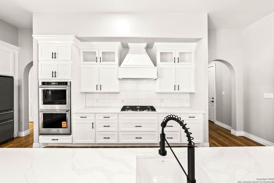 Close-up of interior finishes inside a home in , New Braunfels (Image 36).