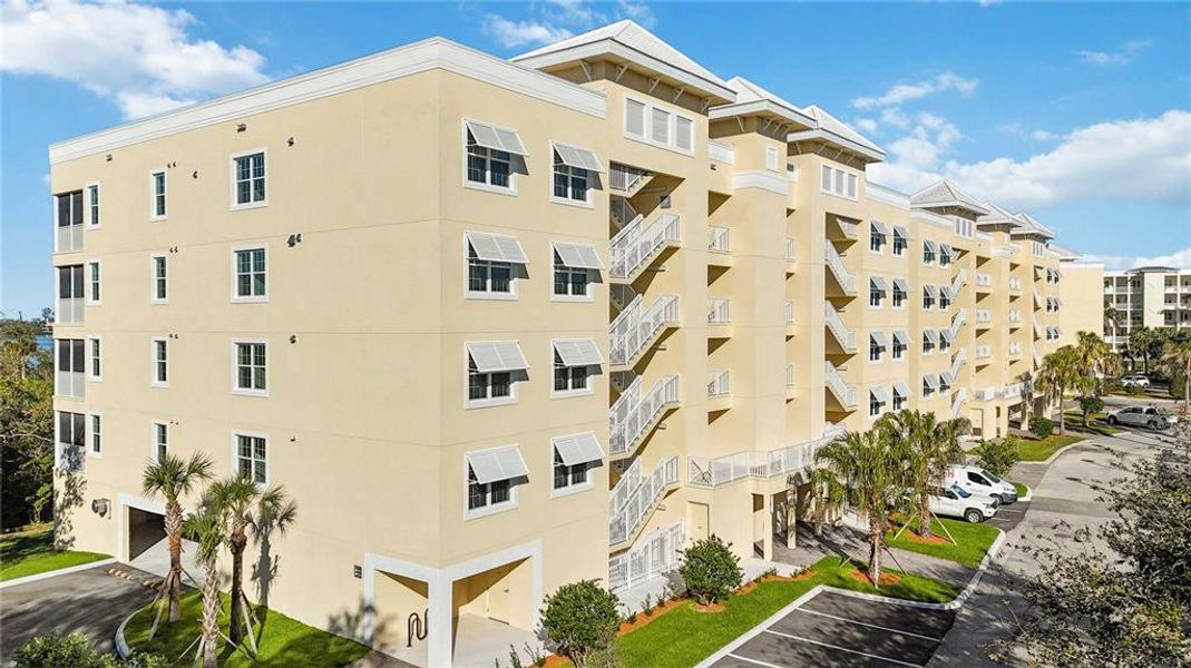 Front exterior of a new home in , Osprey, FL, highlighting curb appeal (Image 20).