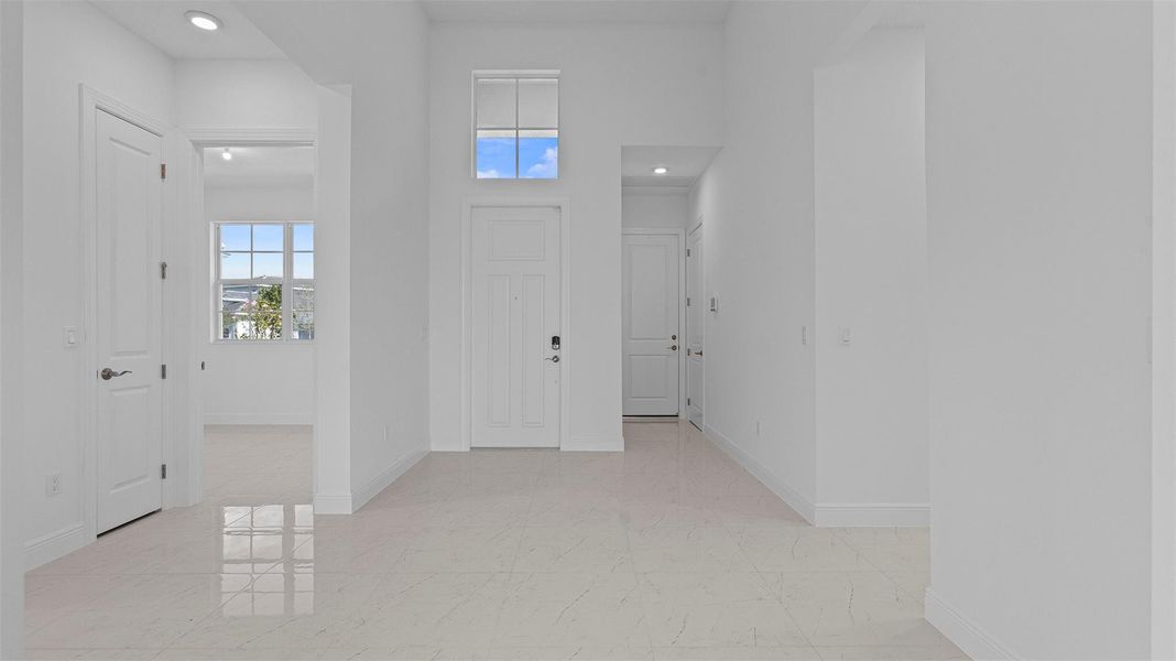 Spacious, unfurnished interior of a new home in , Westlake (Image 28).