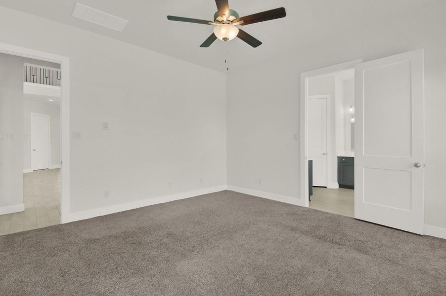 Spacious, unfurnished interior of a new home in , Katy (Image 20).