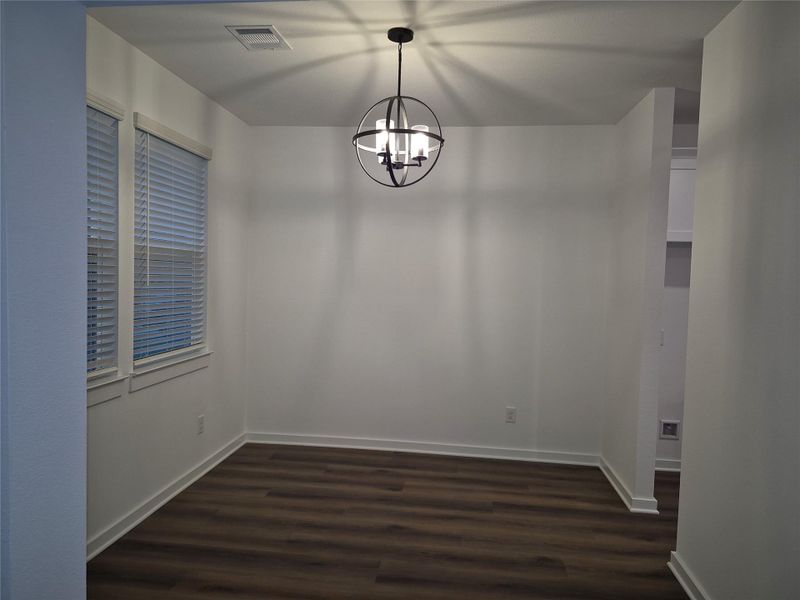 Spacious, unfurnished interior of a new home in Foxtail Palms, Manvel (Image 15). Spacious, unfurnished interior of a new home in Foxtail Palms, Manvel (Image 15).