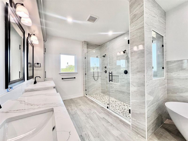 Image 5 of a home in .