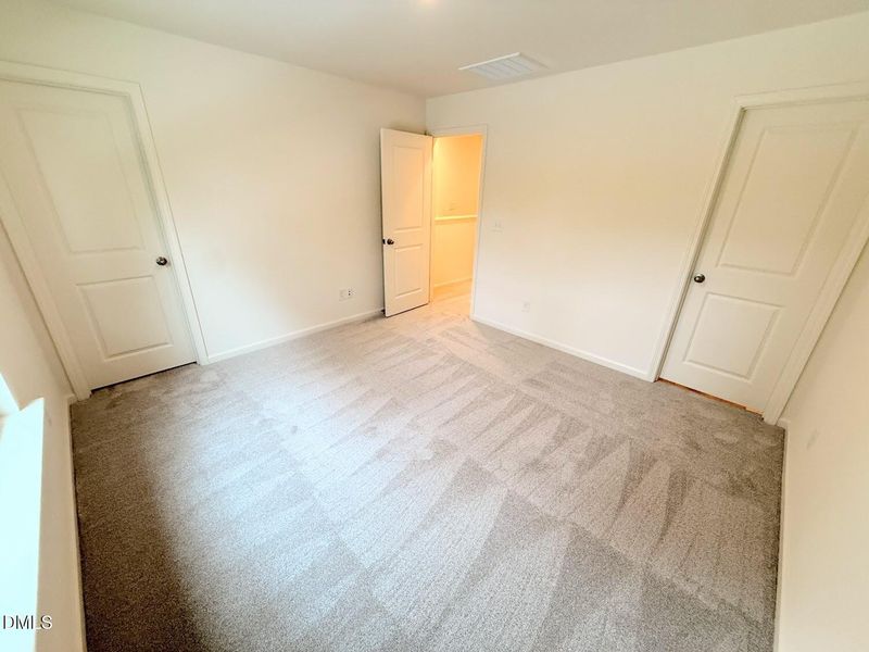 RR75 Primary Bedroom