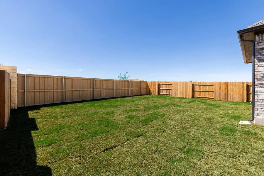 Exterior details and patio area of a home in The Colony - 50', Bastrop (Image 10).