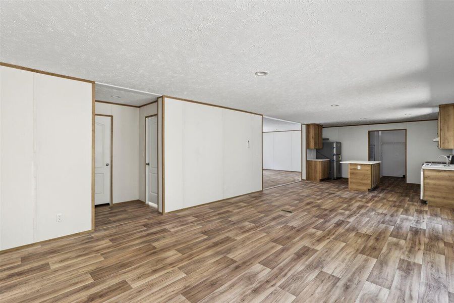 Spacious, unfurnished interior of a new home in , Cordesville (Image 22).
