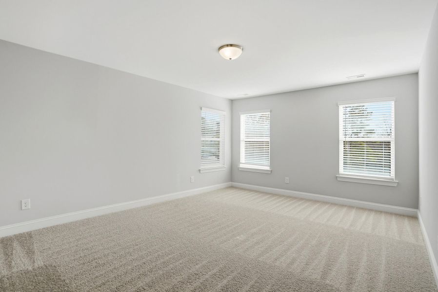 Spacious, unfurnished interior of a new home in Grier Meadows, Charlotte (Image 53).
