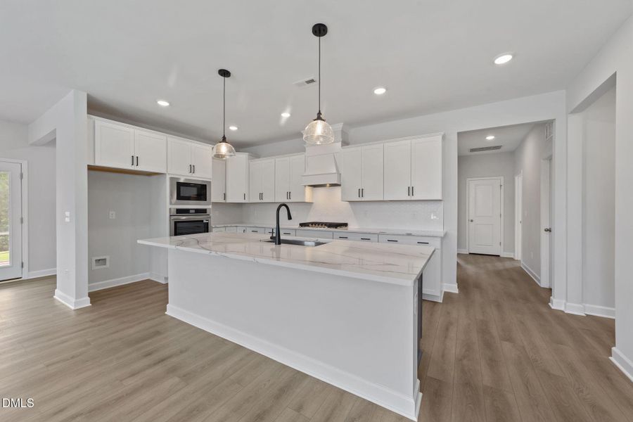 37-web-or-mls-VB4A8829