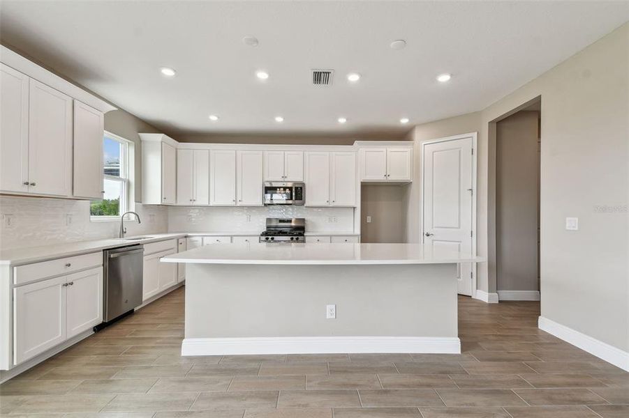 Furnished interior view inside a new home in Tamarack at Two Rivers, Zephyrhills (Image 9). Furnished interior view inside a new home in Tamarack at Two Rivers, Zephyrhills (Image 9).
