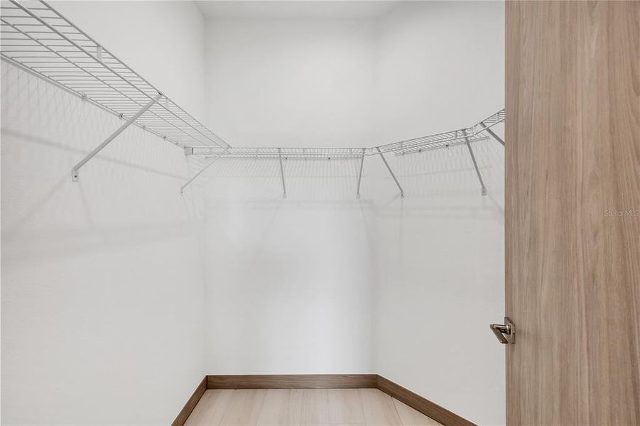 Spacious, unfurnished interior of a new home in , North Port (Image 16).